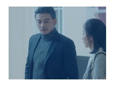 《左耳》电视剧全集免费在线观看，畅享青春校园故事。